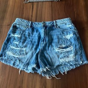 KanCan denim distressed shorts. Size 31. Excellent condition